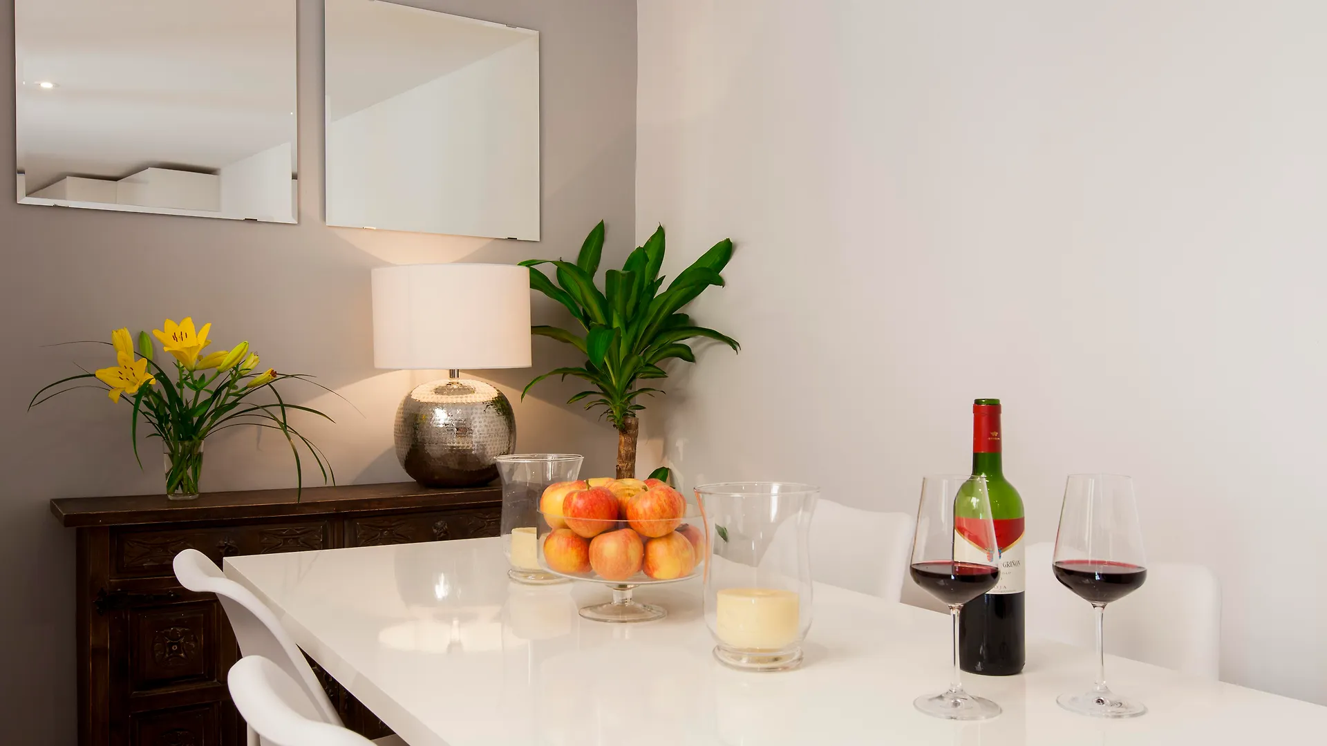 Apartment Aspasios Charming Flats Barcelona Spain